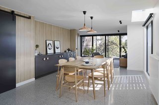 A Remodel Turns a Dark and Choppy House in Melbourne Into a Bright, Flexible Family Home - Photo 15 of 16 -