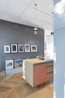 A Family Villa in Budapest With Colorful, 1960s-Inspired Interiors - Photo 14 of 16 -