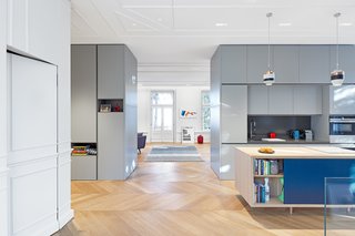 A Family Villa in Budapest With Colorful, 1960s-Inspired Interiors - Photo 3 of 16 -
