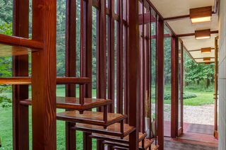 The Frank Lloyd Wright-Designed Louis Penfield House in Ohio Is For Sale For $1.3M - Photo 2 of 16 -