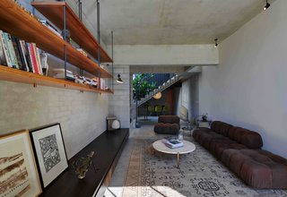 Find Out How Light and Precious Outdoor Space Were Introduced to an Old Australian Cottage - Photo 8 of 16 -