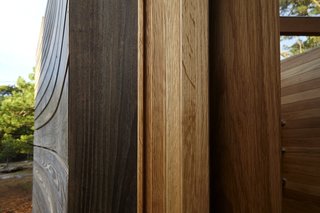 A Tiny Bathhouse on the Norwegian Island of Hankø Made With Sustainable Softwood - Photo 3 of 10 -