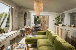 Hide Out in a Tiny Concrete-and-Shingle Cottage For Rent in Cornwall - Photo 2 of 12 -