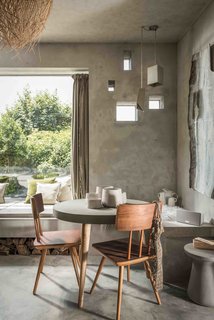 Hide Out in a Tiny Concrete-and-Shingle Cottage For Rent in Cornwall - Photo 5 of 12 -