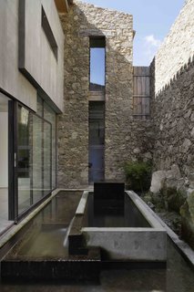 An Abandoned Stable in Spain Is Transformed Into a Sustainable Vacation Home For Rent - Photo 8 of 13 -