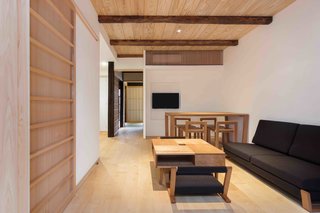 Stay in a Historic Japanese Townhouse in Kyoto That Was Saved From Ruin - Photo 6 of 15 -