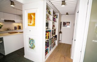 Ever Wanted to Stay in a Midcentury House Designed by Pierre Koenig? - Photo 9 of 18 -