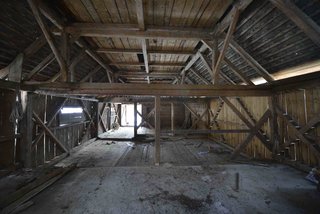An Old Cattle Barn in Slovenia Is Saved and Transformed Into a Family Home - Photo 3 of 11 -