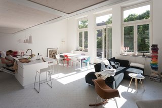 An Old Amsterdam School Is Converted Into 10 Apartments - Photo 11 of 15 -