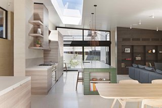 A Layered Home in Coastal Australia That Merges With the Limestone Terrain - Photo 5 of 11 -