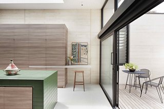 A Layered Home in Coastal Australia That Merges With the Limestone Terrain - Photo 8 of 11 -