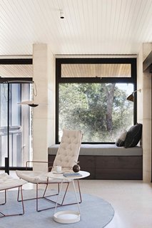 A Layered Home in Coastal Australia That Merges With the Limestone Terrain - Photo 7 of 11 -