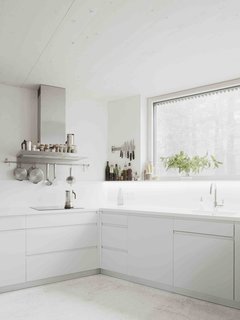 A Prefab House Near Paris Is Designed to Be Bright and Open - Photo 11 of 16 -