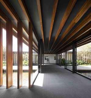 A Brazilian Home With a Touch of Japanese Zen - Photo 2 of 10 -