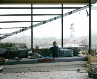 A Norwegian Summer Cabin Embraces the Rocky Terrain - Photo 5 of 10 -