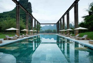 A Chinese Sugar Mill From the 1960s Becomes a Cave-Inspired Hotel - Photo 3 of 17 -
