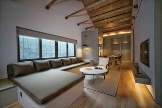 A Chinese Sugar Mill From the 1960s Becomes a Cave-Inspired Hotel - Photo 14 of 17 -