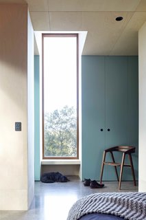 A Bushland Home in Melbourne That's Divided Between Two Pavilions - Photo 9 of 13 -