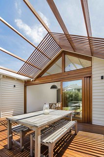 2 New Gable Roofs Brighten Up an Edwardian Cottage in Melbourne - Photo 6 of 11 -