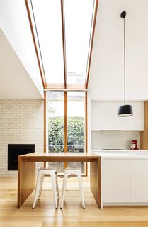 2 New Gable Roofs Brighten Up an Edwardian Cottage in Melbourne - Photo 9 of 11 -