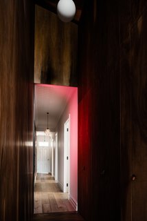 A Pink Corridor Connects the Past With the Present in a Victorian Cottage - Photo 7 of 15 -