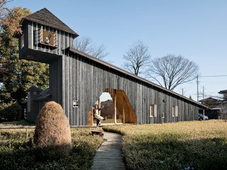 Terunobu Fujimori's original Charred Cedar House exemplifies the respected architect’s ecologically-sensitive and energy-efficient approach to architecture.