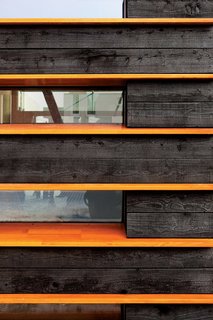 10 Striking Homes Featuring the Japanese Art of Shou Sugi Ban - Photo 11 of 15 -