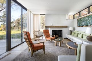 An Incredible Cedar-Clad House Captures Views of the Sea and Forest - Photo 6 of 12 -