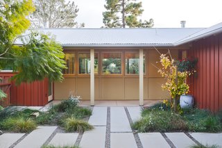 A 1950s California Ranch House Gets a Modern-Farmhouse Makeover - Photo 2 of 17 -