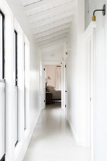 A 1950s California Ranch House Gets a Modern-Farmhouse Makeover - Photo 7 of 17 -