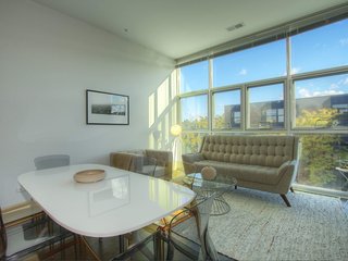 8 Cool Places to Rent on Your Next Trip to Chicago - Photo 4 of 8 -
