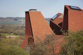 A Modern English Country House Inspired by Local Agricultural Traditions - Photo 15 of 17 -