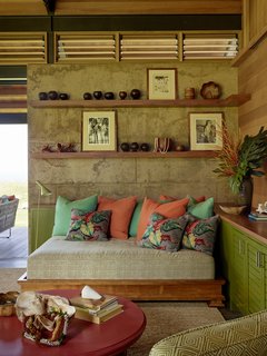 An Incredible Home in Hawaii That’s As Much Fun As Summer Camp - Photo 16 of 20 -