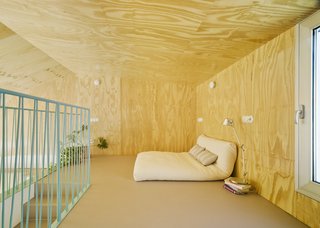 A Spanish House's Addition Looks Like an Ultra-Modern Helmet - Photo 8 of 13 -