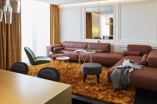 This Munich Hotel Looks Like It's From a James Bond Movie - Photo 4 of 15 -