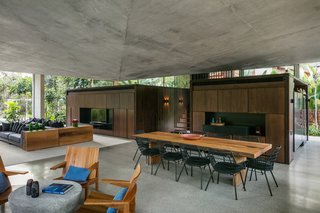 A Concrete Home in Brazil Lets the Owners Practically Live in the Jungle - Photo 6 of 12 -