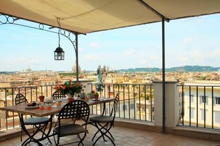 7 Places to Rent For the Perfect Roman Holiday - Photo 10 of 14 -