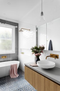 6 Insider Tips For Bathroom Design From the Experts - Photo 2 of 7 -