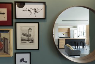 Graphic Design Guides an Apartment Renovation in Tel Aviv - Photo 13 of 14 -