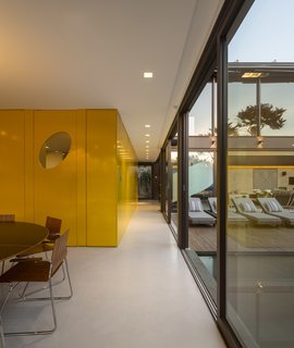 This Stunning Brazilian Residence Takes Cues From Mies van der Rohe - Photo 4 of 12 -