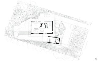A Dramatic Roof and Board-Formed Concrete Keep This Texas Residence Cool - Photo 13 of 13 -