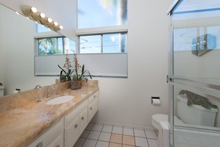 An Immaculate Midcentury Abode in San Diego Asks $1.55M - Photo 10 of 12 -
