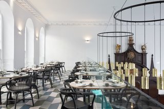 A Historic Church in London Hosts a New Cantonese Restaurant and Art Gallery - Photo 11 of 15 -