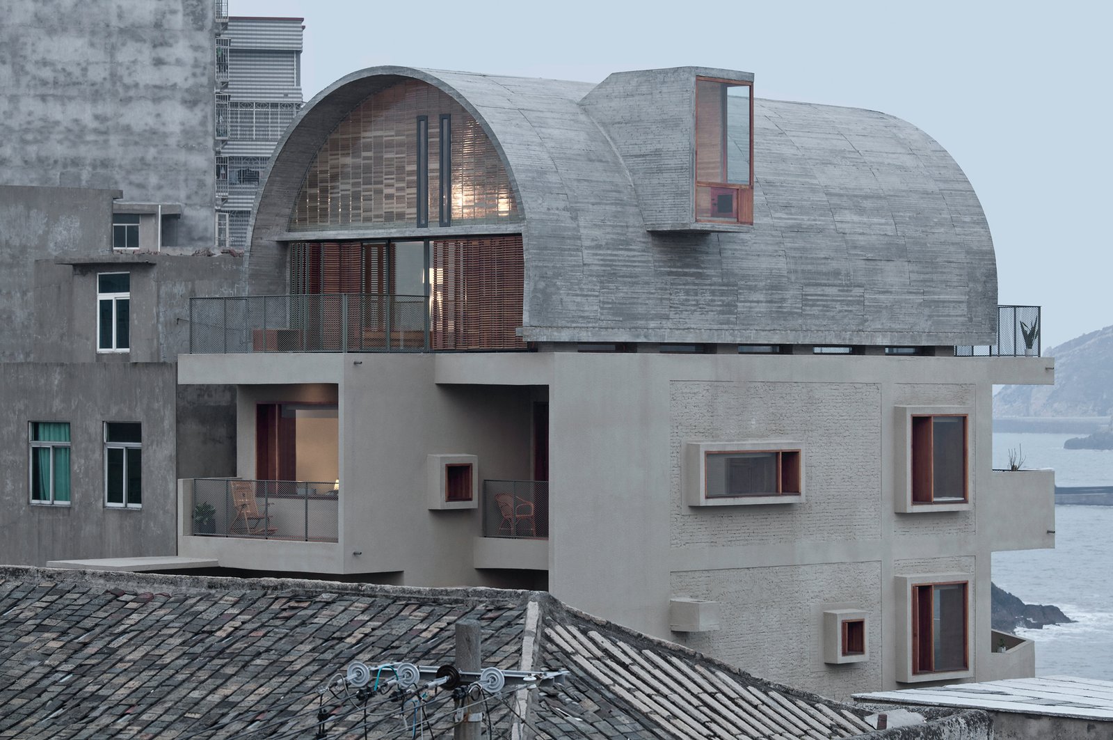 Thick extruding windows help prevent rainwater seepage.