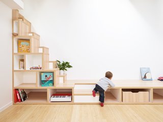 Before and After: A Renovated Artist's Studio Is Now an Airy, Efficient Home - Photo 13 of 16 - Japanese tansu stairs boast storage compartments underneath the treads.