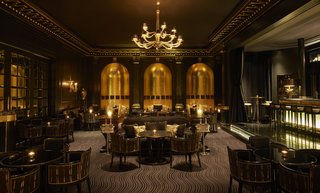 The bar’s theatrical, art deco atmosphere is complemented by vintage glassware and cocktails named after The Savoy’s former celebrity guests.
