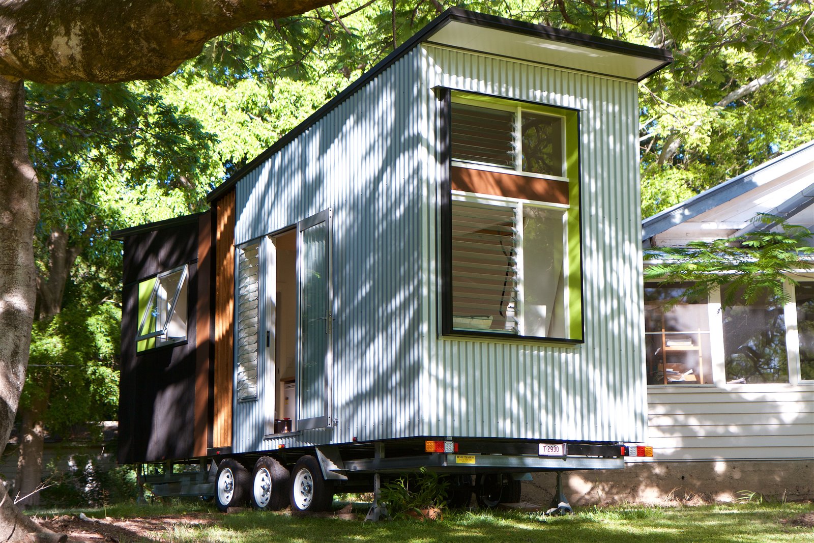 The house can accommodation a range of optional extras such as shelving, storage, window or door additions, awnings, planter boxes, and more.