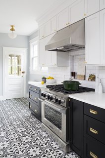 Your Case project manager will take care of ordering and receiving materials, coordinate inspections, manage the team of craftsmen and trade experts assigned to your project, and ensure that you get the new kitchen of your dreams. 