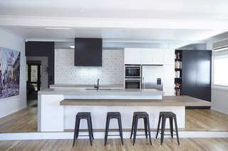 This "Waterloo kitchen" was designed by George Rilkovski for Blue Tea Kitchens.