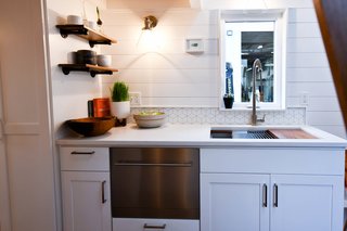 A closer peek at the open gallery kitchen. 